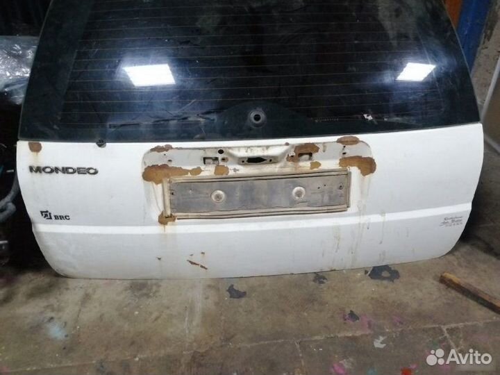 Дверь багажника Ford Mondeo 3