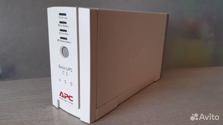 Бесперебойник APC Back-UPS CS 650