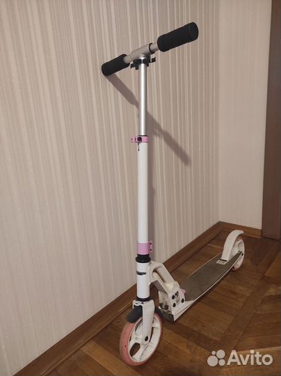 Самокат детский двухколесный для девочки