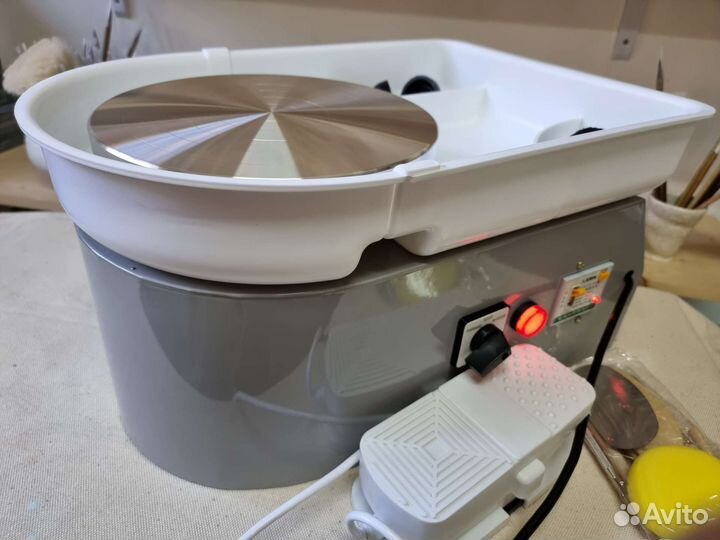 Гончарный круг настольный с педалью