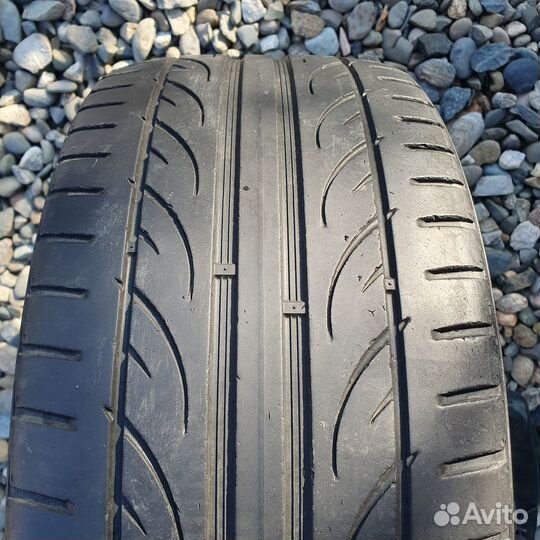 Hankook Ventus V12 Evo2 K120 215/40 R17 87Y