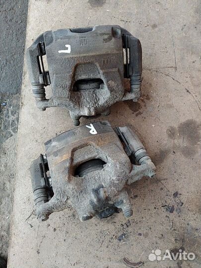 Суппорт тормозной Opel Zafira C