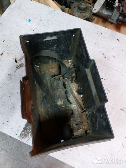 Короб аккумулятора rover 75