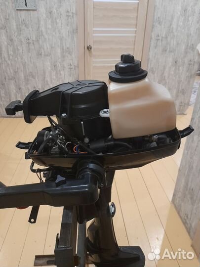 Лодочный мотор