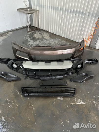 Бампер оригенальный на Tuareg NF