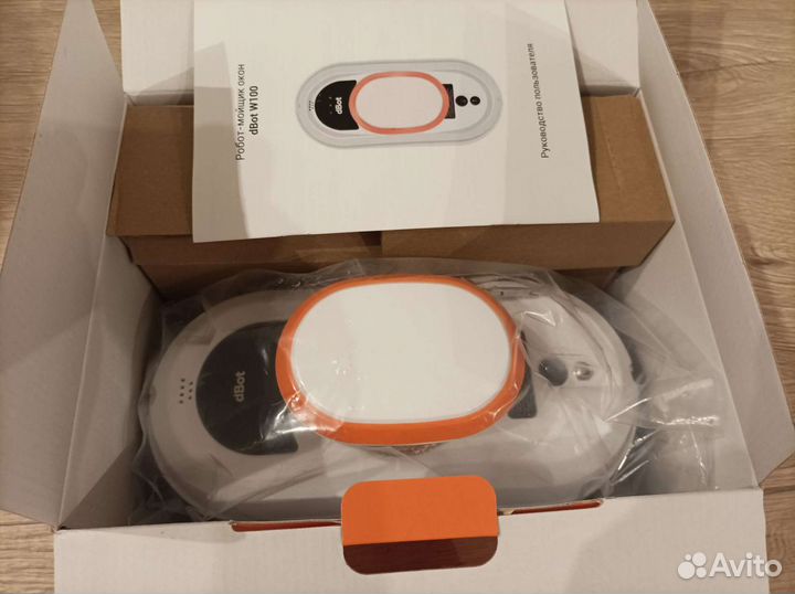 Робот мойщик окон dbot W100