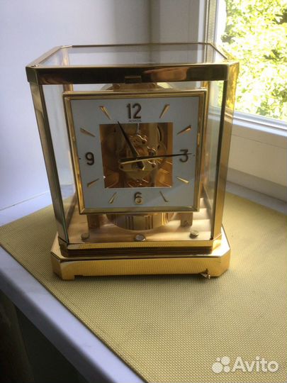 Часы Atmos jaeger-lecoultre