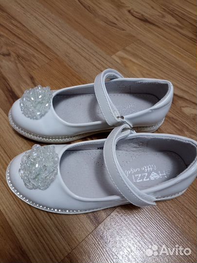 Праздничные туфли для девочки