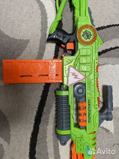 Бластер Nerf Revoltinator Zombie Strike