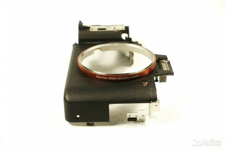 Передняя часть корпуса Sony A7R II