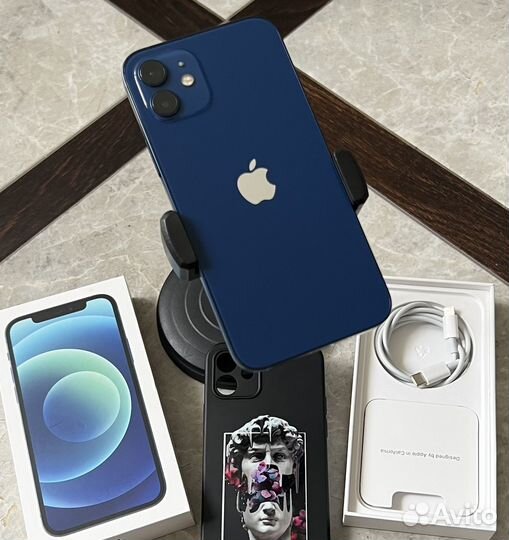 iPhone 12, 64 ГБ