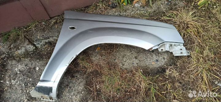 Правое переднее крыло nissan X-trail