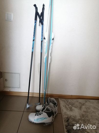 Лыжи с ботинками