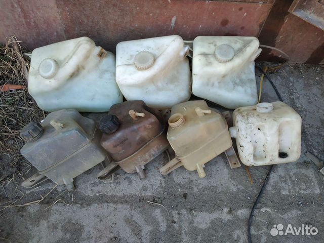 Бачок LADA Kalina