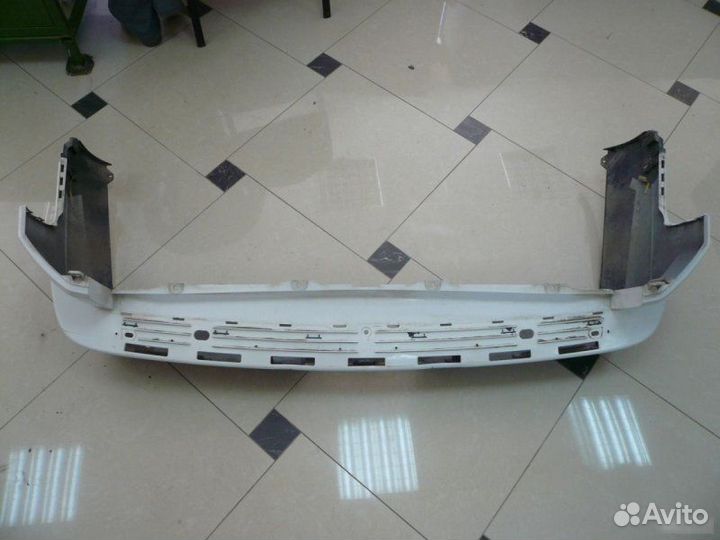 Задний бампер задний Land Rover Discovery 4