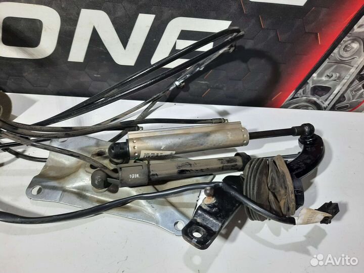 Механизм подъёма двери багажника Mercedes-Ben W164