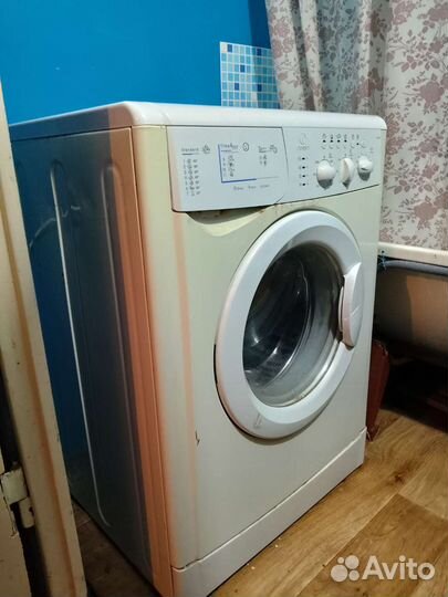Стиральная машина бу indesit