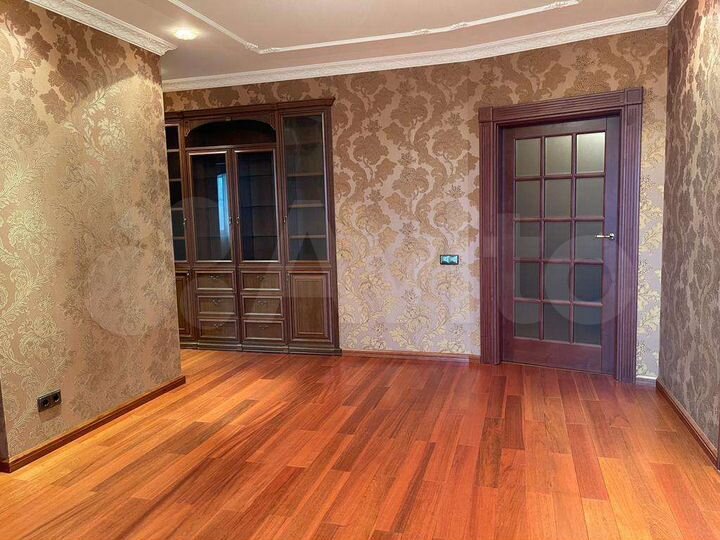 3-к. квартира, 88 м², 5/17 эт.