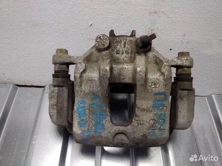 Суппорт передний передний левый Hyundai Solaris 1