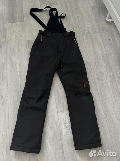 Зимний комбинезон(куртка и штаны) 140