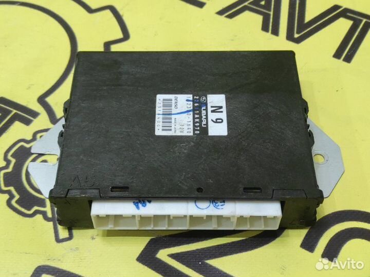 Блок управления двс Subaru Legacy BLE EZ30D