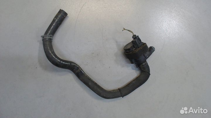 Насос водяной Mercedes E W211, 2008