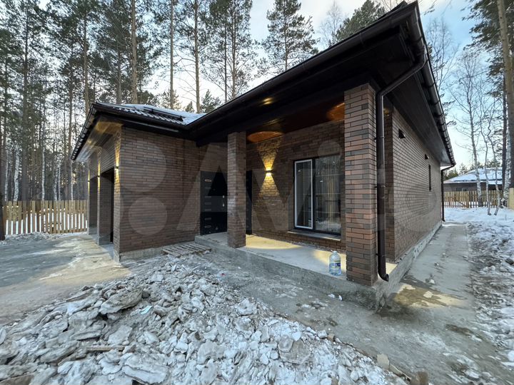 Коттедж 100 м² на участке 8 сот.