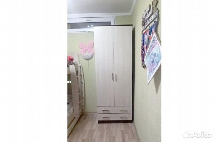 Шкаф
