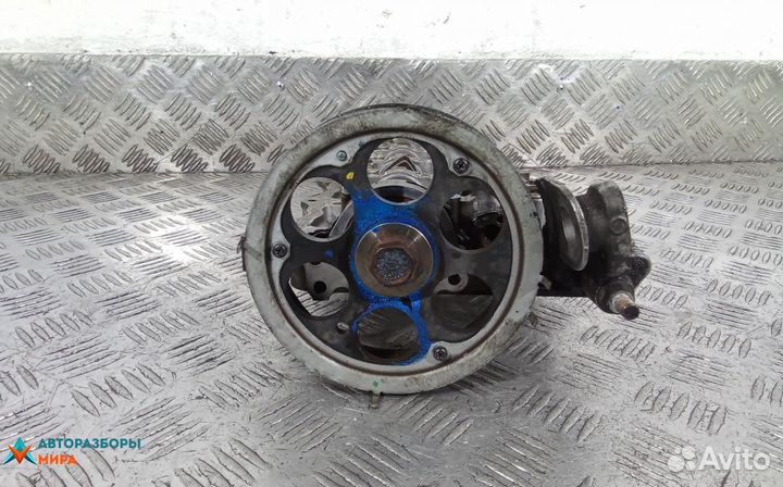 Крышка распредвала дизельная Opel Astra J 2010