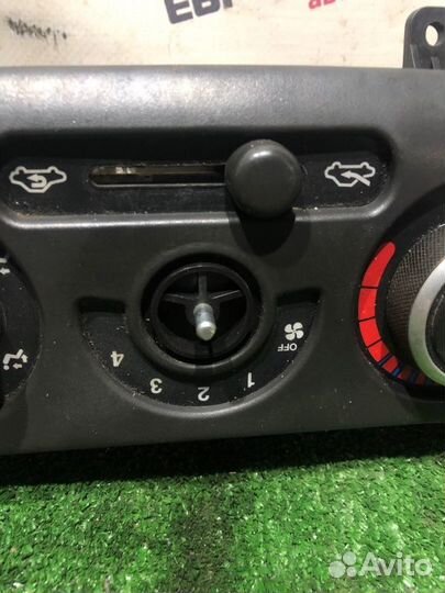 Блок управления отопителем Chevrolet Aveo T250