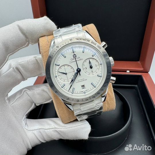 Часы Omega Speedmaster