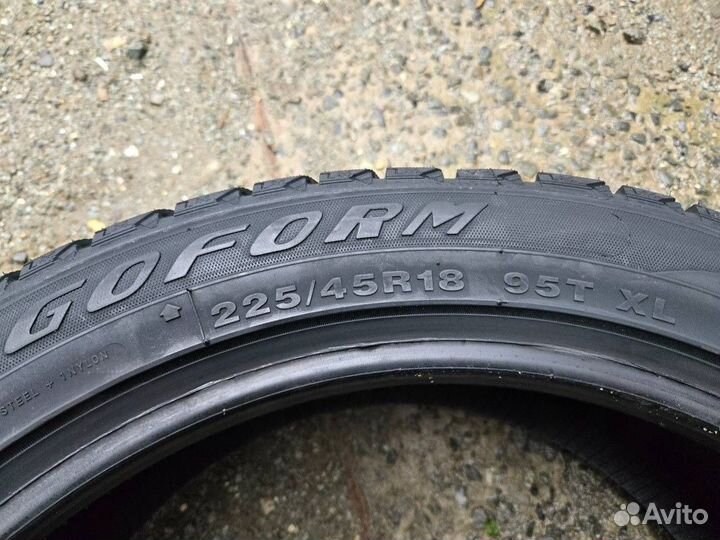 Goform Frozenero 225/45 R18 95T