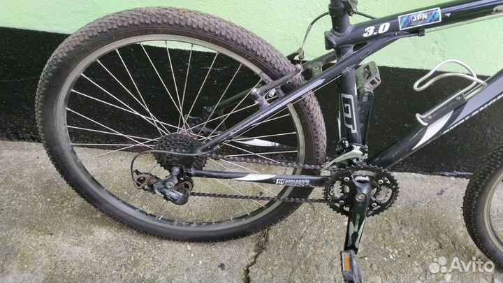 Спортивный велосипед GT