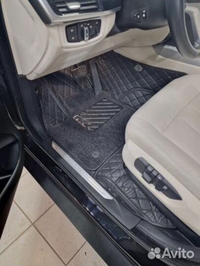 Автомобильные коврики из экокожи 3d