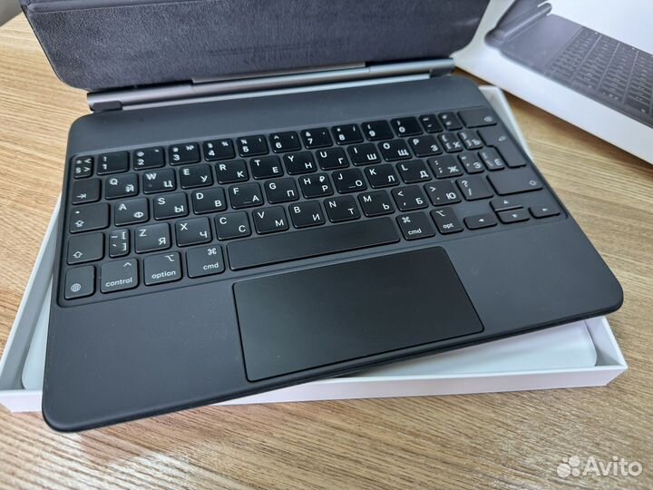 Клавиатура Magic Keyboard iPad pro 11