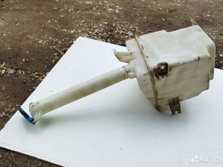 Бачок омывателя лобового стекла Кия Карнивал 2006