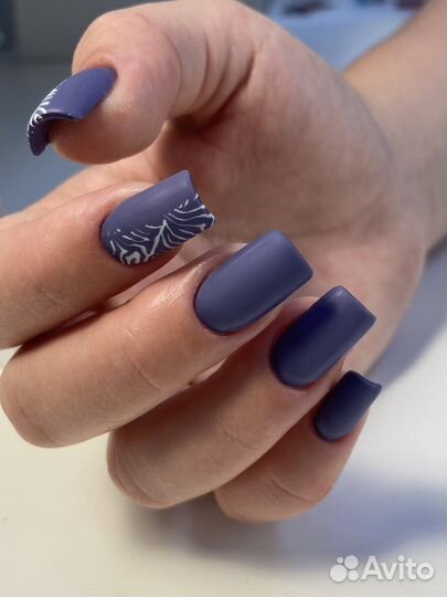 Маникюр, педикюр, наращивание ногтей