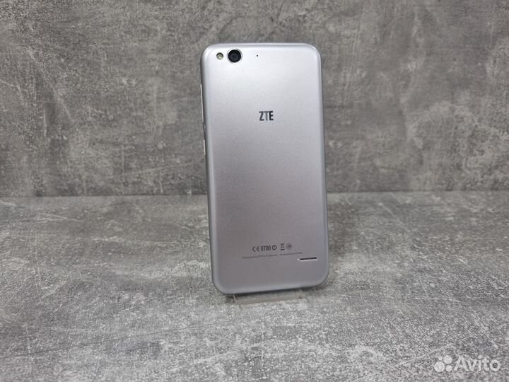 ZTE Blade S6, 2/16 ГБ