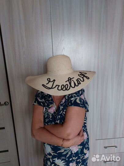 Шляпа женская с широкими полями