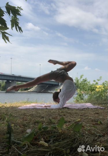 Тренер по растяжке и пластике