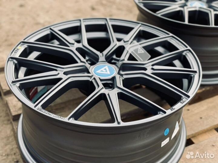 Новые диски Wheelegend R18 на Volkswagen Skoda