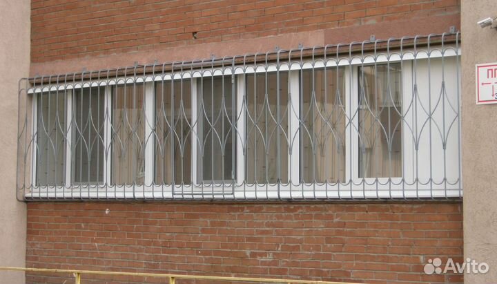 Решетки на окна на лоджии N 1075