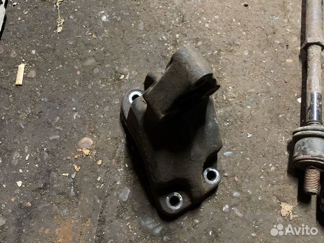 Кронштейн опоры двигателя правый chery bonus a13