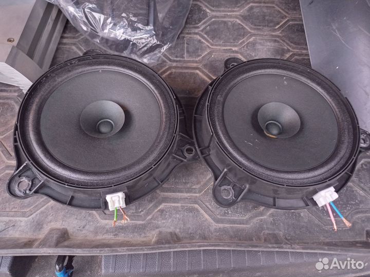 Динамики 16 см штатные новые