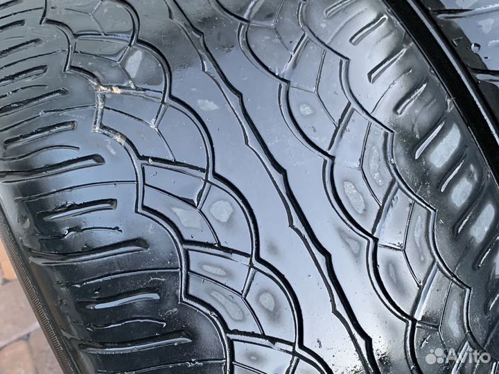 Yokohama Parada Spec-X 255/50 R20