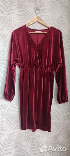 Бархатное платье нарядное reserved