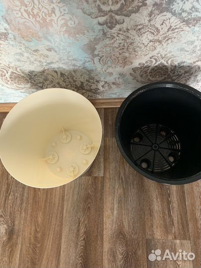 Кашпо напольное на колесах