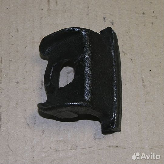 Прижим колеса маз заднего