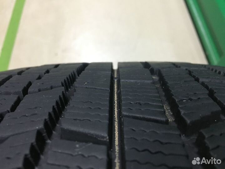 Goodyear Ice Navi Zea 215/45 R17 87Q