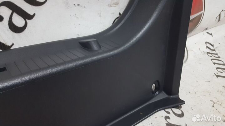 Накладка багажника (грузовой борт) Mercedes W220